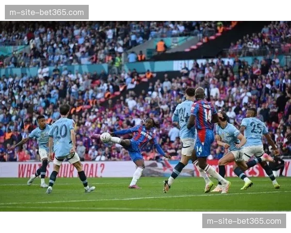 诺丁汉森林保级关键战告捷 客场三球完胜热刺